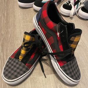VANS (2)